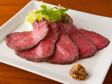 最高位名誉賞を2度も受賞した村上牛を堪能「ローストビーフ」