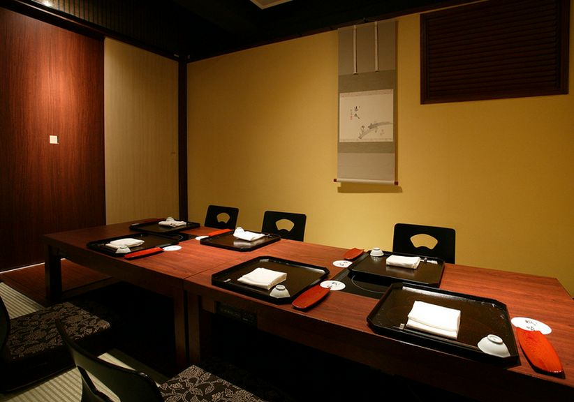 全室掘りごたつ式個室。50名様までの集まりに対応可能