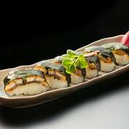 鰻の太巻寿司