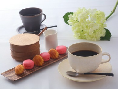 木の器とフレンチで生まれる新しい空間づくり