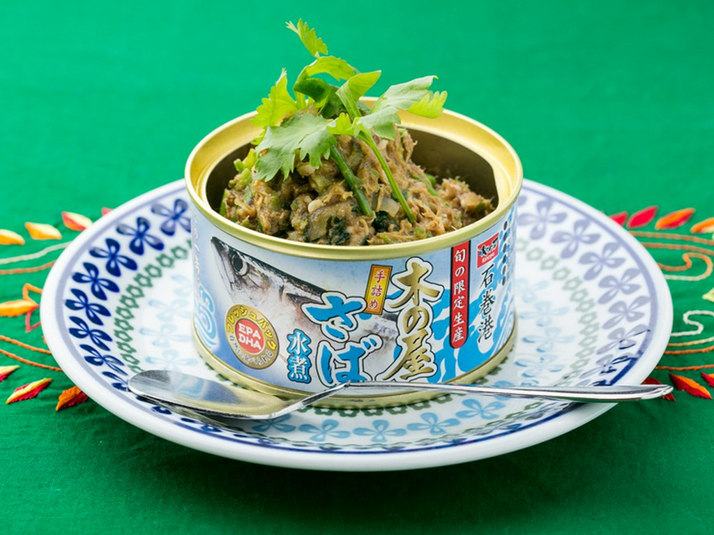 ゴーヤとオクラをミックスした名物『サバカン』は、リピーター続出の人気メニュー