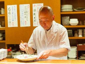 行けば納得、スキのない料理に注目