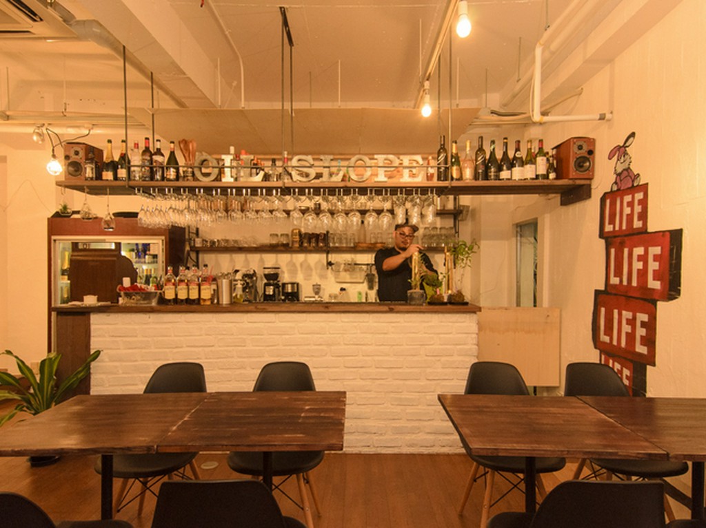 開放感にあふれるカフェ風の雰囲気で、いつ来てもくつろげる