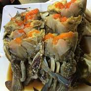 醤油漬けのワタリガニです。
すぐ売り切れてしまうので、ご予約をおすすめします。