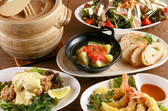 忘新年会など各種ご宴会にもオススメ!! 4名様からご利用OK!! お得な2時間飲み放題付き コース!!