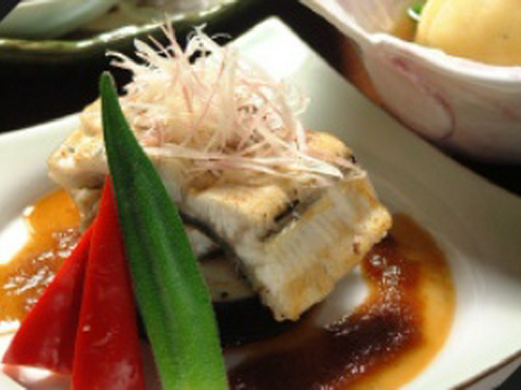 手間隙かけた和の料理をお楽しみください