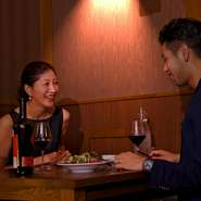大切な人の想い出に、日常で味わうものとは一味違う、美味しいクラフトビールはいかがですか？　【フライシュ・ケーニッヒ】はお客様に合わせたサービスで、美味しく楽しい、特別な時間を堪能できるお店です。