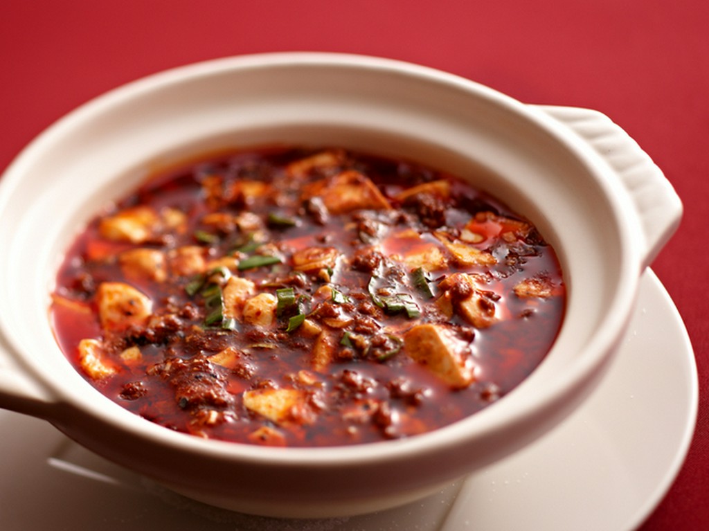 京とうふを使った激辛陳麻婆豆腐　土鍋仕立て