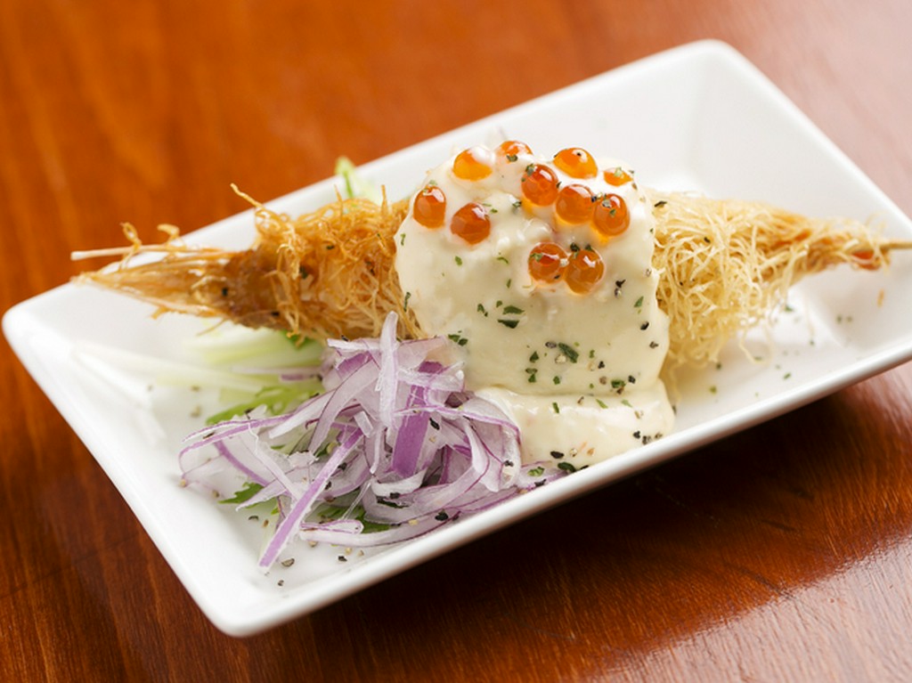 プリッとしていて美味しい『天使の海老のカダイフ巻き揚げ　1本』