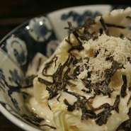 シャキシャキ白菜と塩こぶがベストマッチ。