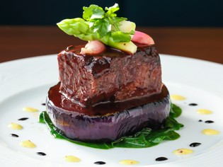 和牛ほほ肉のカベルネ・ソーヴィニヨン5時間煮込み