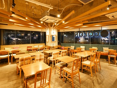 時間帯により違った表情を持つ、上質な空間