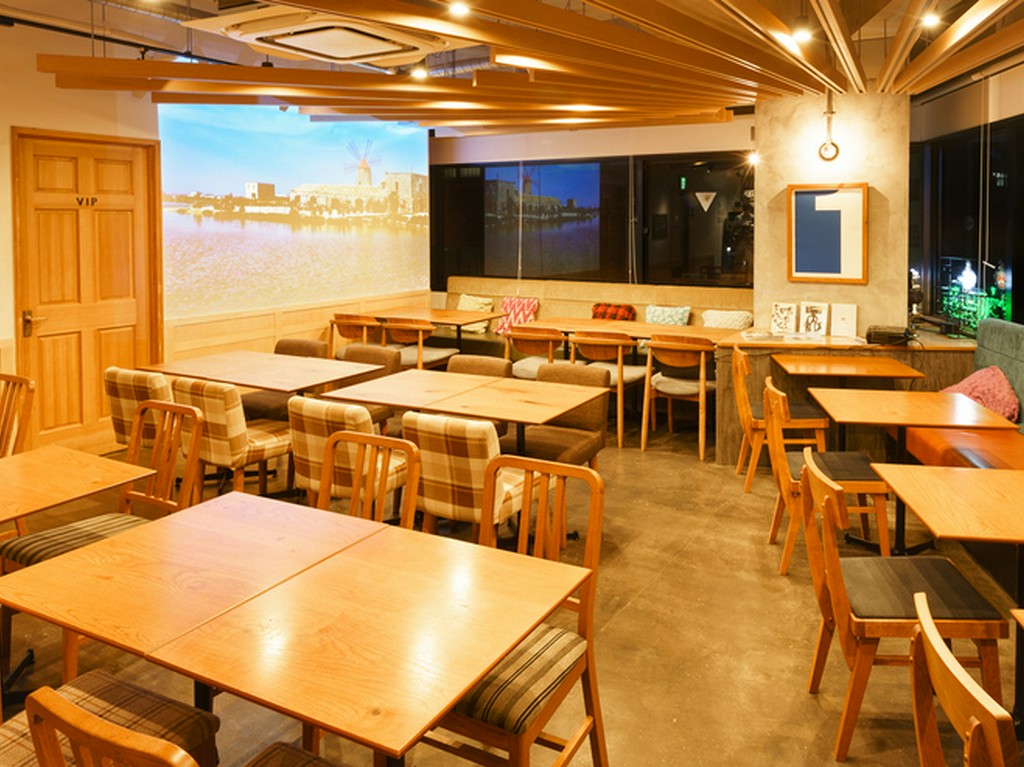 さまざまなパーティーシーンで利用しやすい環境のカフェ