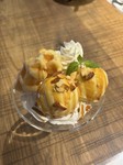 ほろ苦いキャラメルソースとバニラアイスの相性は抜群です。