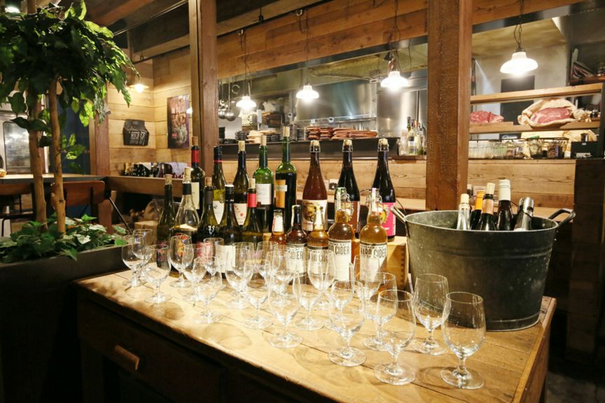 ワインはほぼ自然なつくりの「ヴァンナチュール」