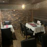 オーナーこだわりのワインとヨーロッパ料理とのマリアージュを楽しめるお店です。カジュアルなデートはもちろん、記念日のディナーにもぜひ訪れたい。食材や料理へのリクエストも気軽に相談にのってくれます。