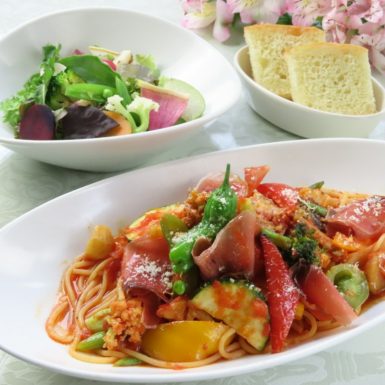 たっぷり野菜のパスタランチ