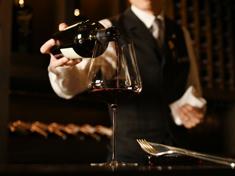 それぞれに魅力的なワインを、落ち着いた空間で味わって頂きたい