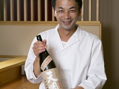 料理の繊細な味わいに合わせ、選りすぐりを用意