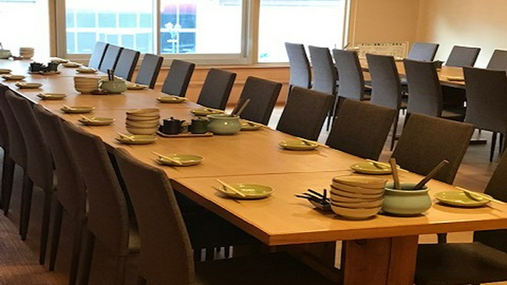 最大130名様まで収容可能な大広間