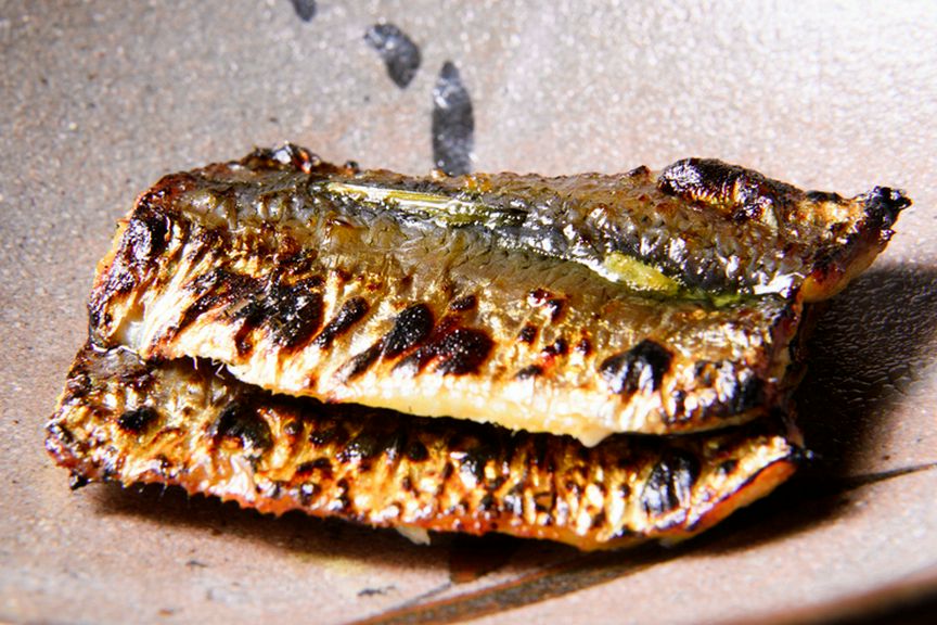 〆のお料理は、土鍋の炊きたてのホカホカごはんと一口珍味で