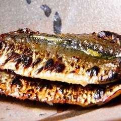 〆のお料理は、土鍋の炊きたてのホカホカごはんと一口珍味で