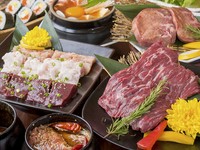 厳選食材を取り揃えた特選食べ放題コースをご用意!色んな味を愉しみたいという方にオススメ◎