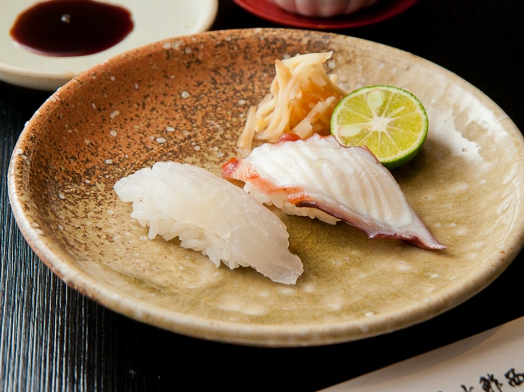 歯ごたえもたまらない『タコの握り』