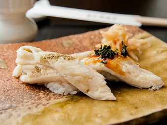 脂ののった、ふわっとした柔らかさ『穴子握り』