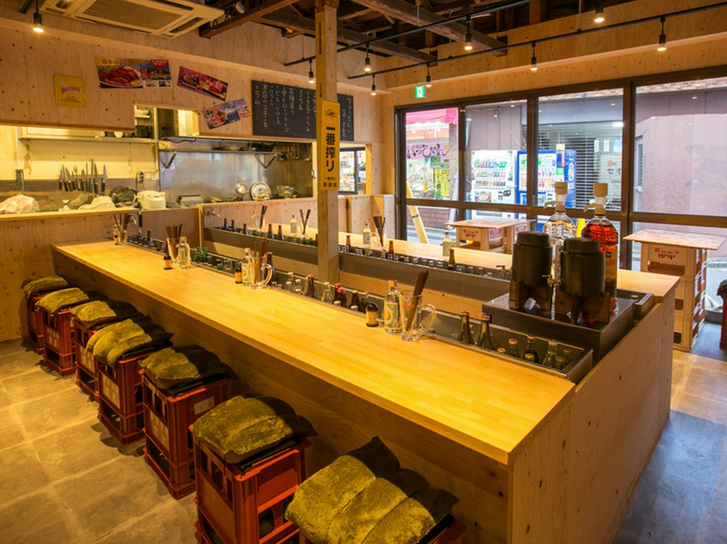 好きなお酒を自分でチョイス。お酒好き女子の集まりに最適