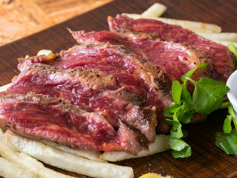 ソフトな噛み心地で美味しい『本日の馬肉ステーキ』