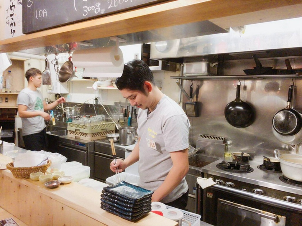 お客様に何を求められているのか、常に考えながら心を込めて接客