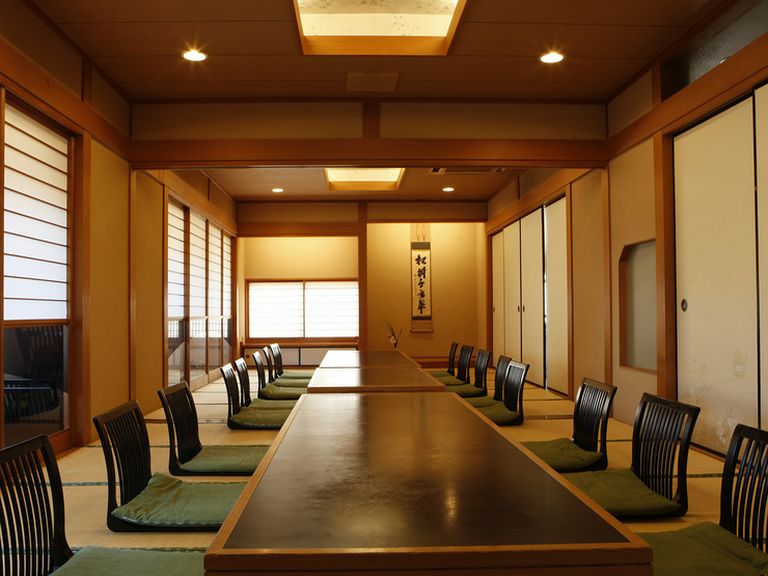 多彩な料理に寄り添う。飲み物も多種取り揃えられてます