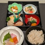 ※内容は季節によって変更いたします。