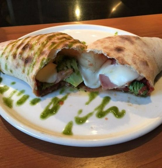 カルツォーネ アルベロ