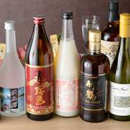 ウイスキー、ワイン、カクテルのほか、マッコリ、焼酎、日本酒などのアルコールも種類豊富に揃っています。
