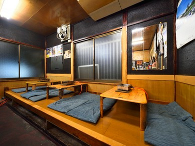 昭和の雰囲気漂う店内に、誰もが懐かしさを覚えます