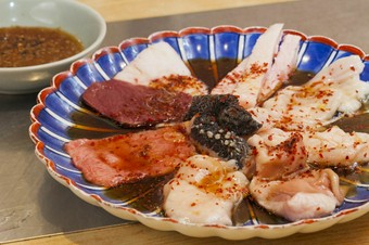 ホルモン盛り合わせ