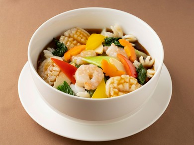 サラダ・デザート・スープ・コーヒービュッフェ付き【新江戸海鮮麺】