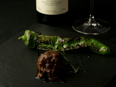 本場の味を再現しながら日本の季節の野菜も堪能するメイン料理