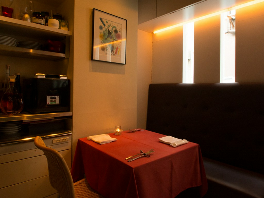 結婚記念日や誕生日のお祝いなど、ご夫妻や恋人同士でゆったりと