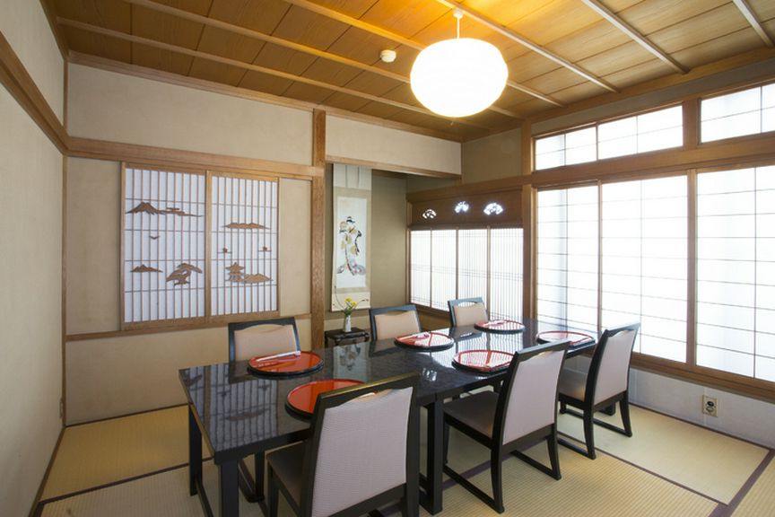 和やかな時が流れる和室。平日はお部屋のレンタルも可能