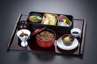 ミニうな丼、小鉢、刺身、天ぷら、煮物、吸物、デザート