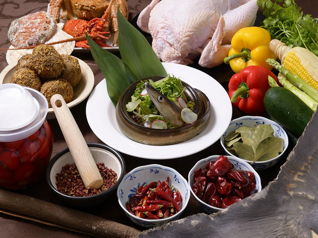 麻辣と美味しさの秘訣、本場四川省から空輸される「調味料」