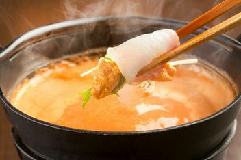 가이세키 요리 예술 빛 반짝