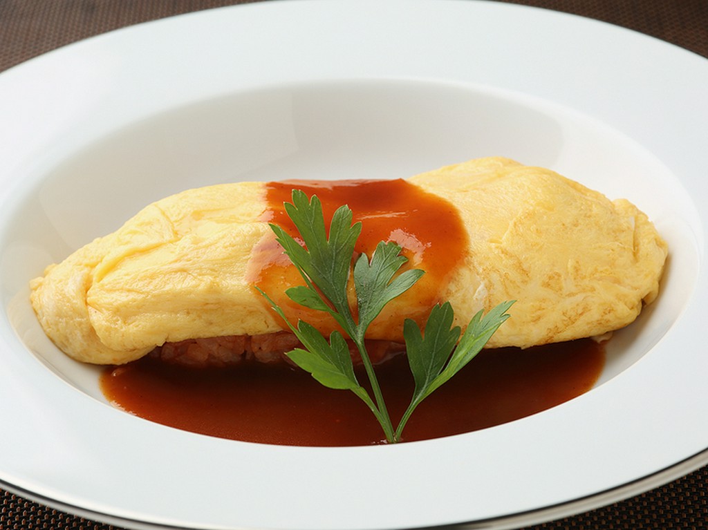 目の前で焼きあがっていくライブ感を楽しめる鉄板料理