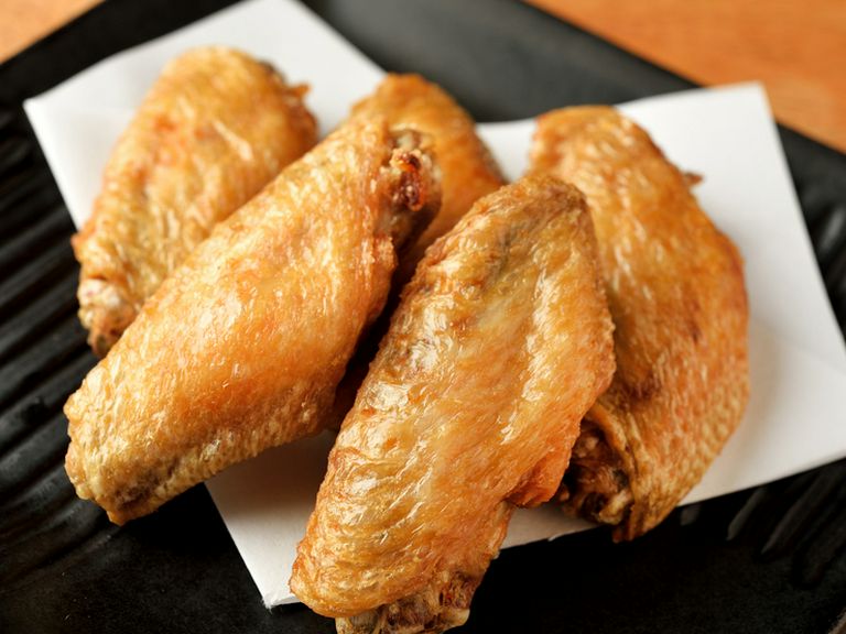 3つの味付けから選べる国産の手羽先