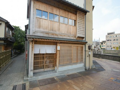 お鮨や魚介料理と相性がいい、石川県のおいしい地酒が揃う