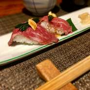 ランチ限定の2950円コースと夜の4000円コース、8000円コースから