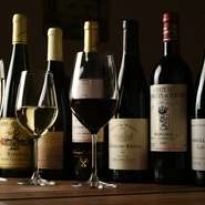 リーズナブルな価格の物から、年代もののワインまで、現在60種類位の銘柄が揃っています。今後も美味しいワインをどんどん入荷するそうなので、ワイン好きな方は見逃せません。
